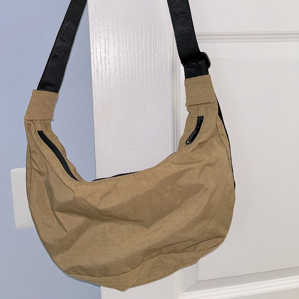 EUC BAGGU Medium Nylon Crescent Bag in Dark Khaki